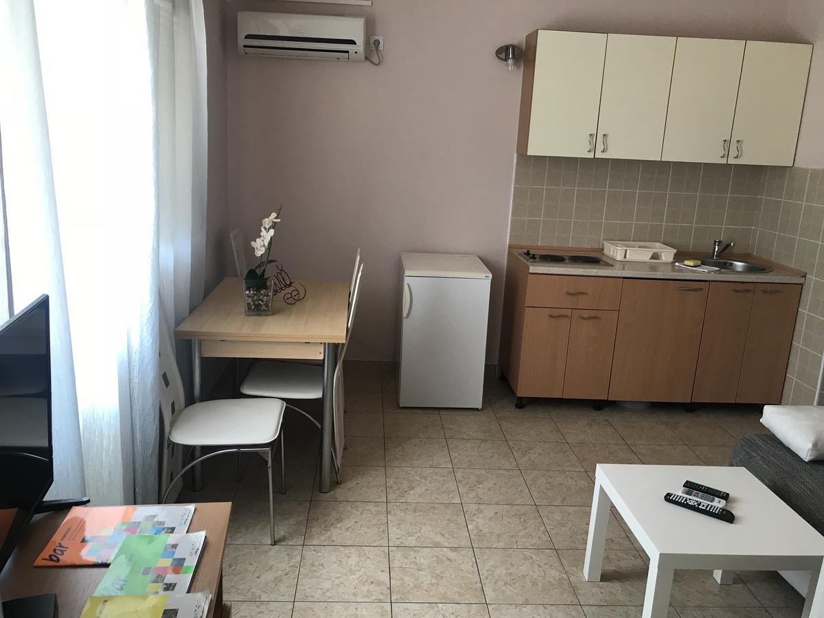 Apartmani Tomovic Сутоморе Экстерьер фото