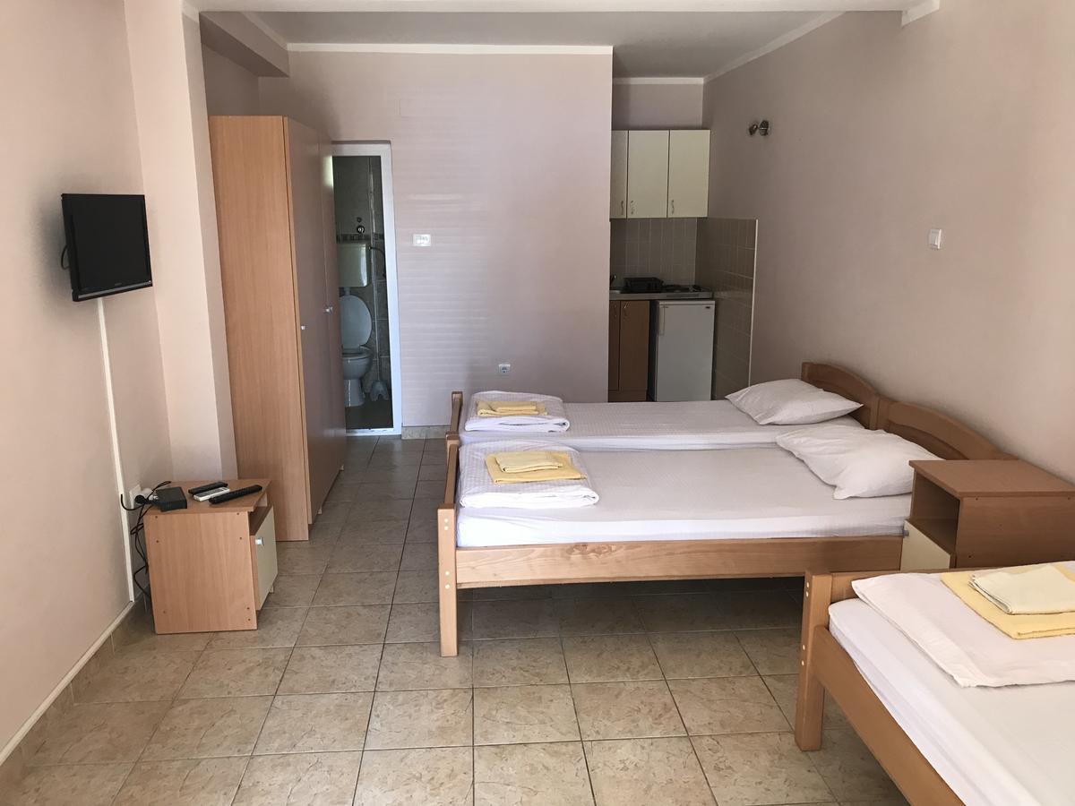 Apartmani Tomovic Сутоморе Экстерьер фото