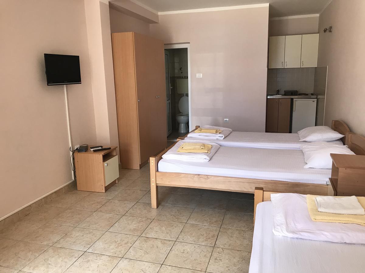 Apartmani Tomovic Сутоморе Экстерьер фото