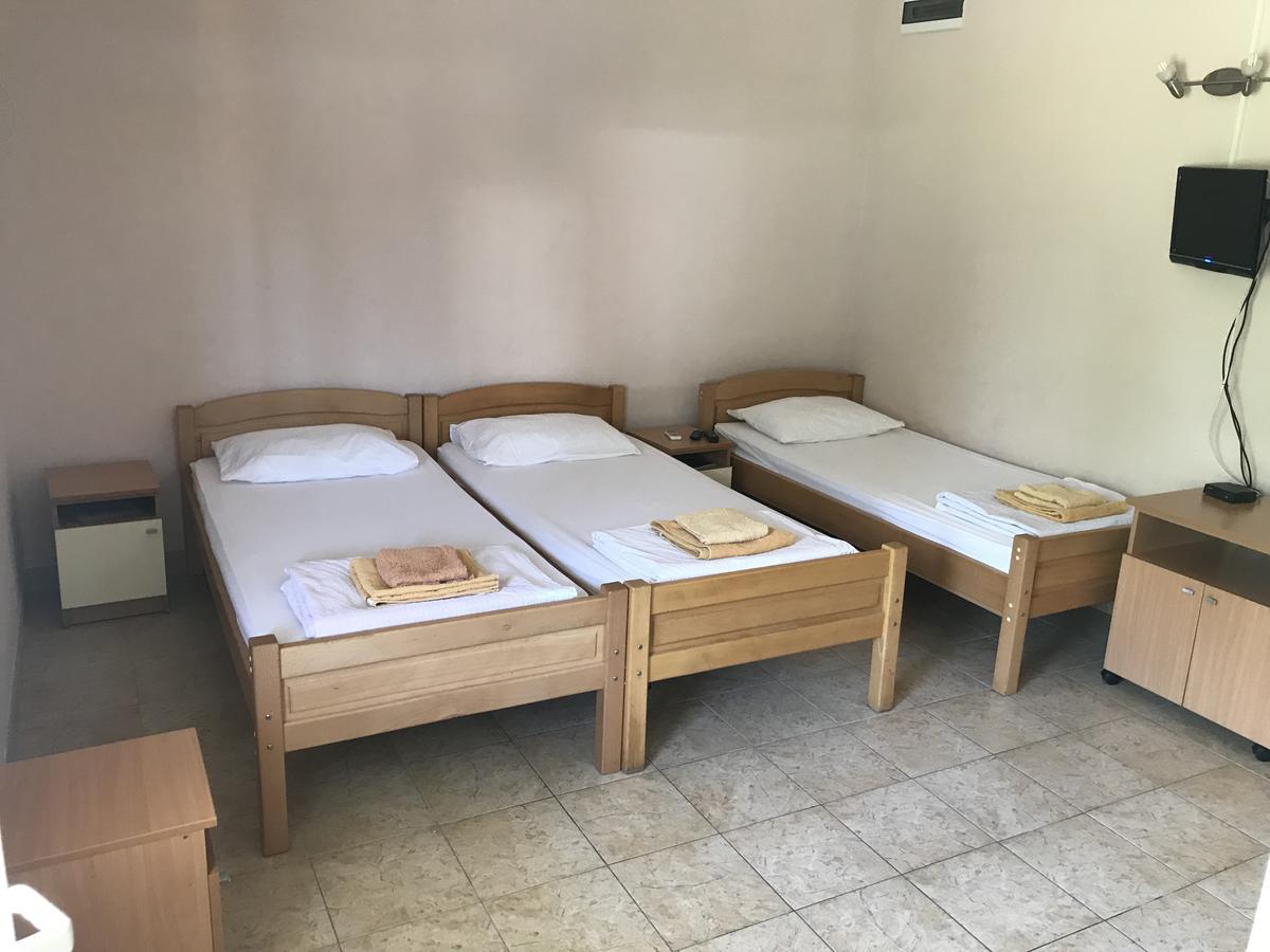 Apartmani Tomovic Сутоморе Экстерьер фото